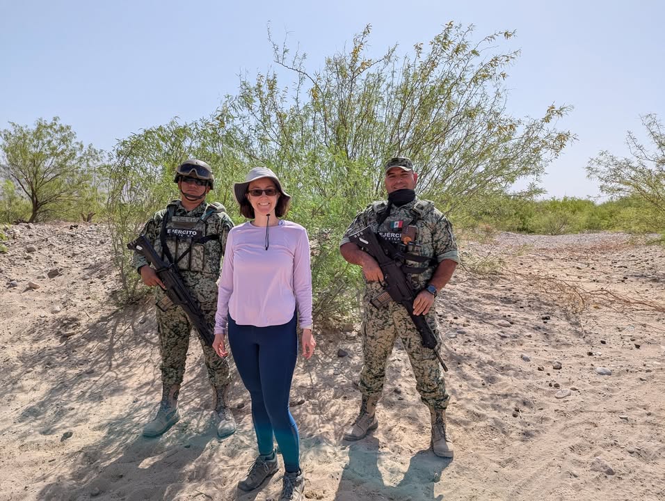 Mexican Immigration Officers