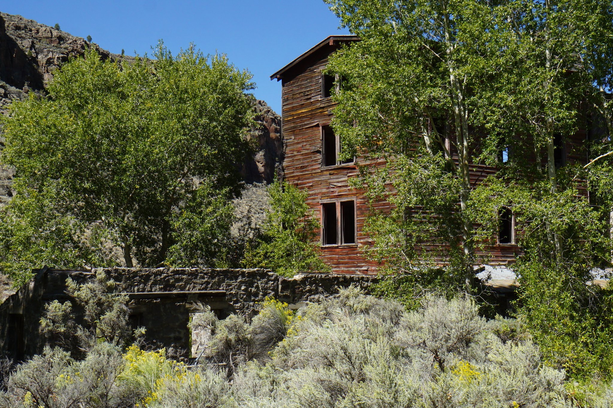 Grain Elevator Near Torrey Along US-24