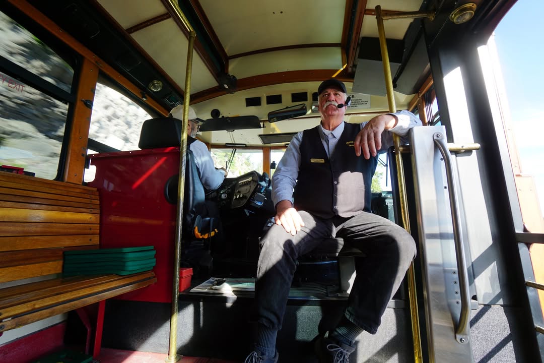 Trolley Tour Guide