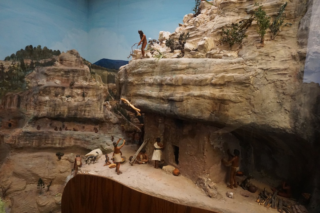 Diorama of Sinagua People in Visitors Center