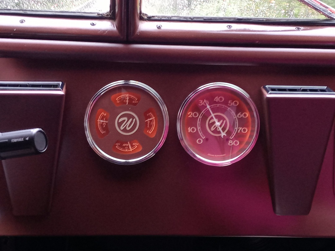 Red Bus Speedometer