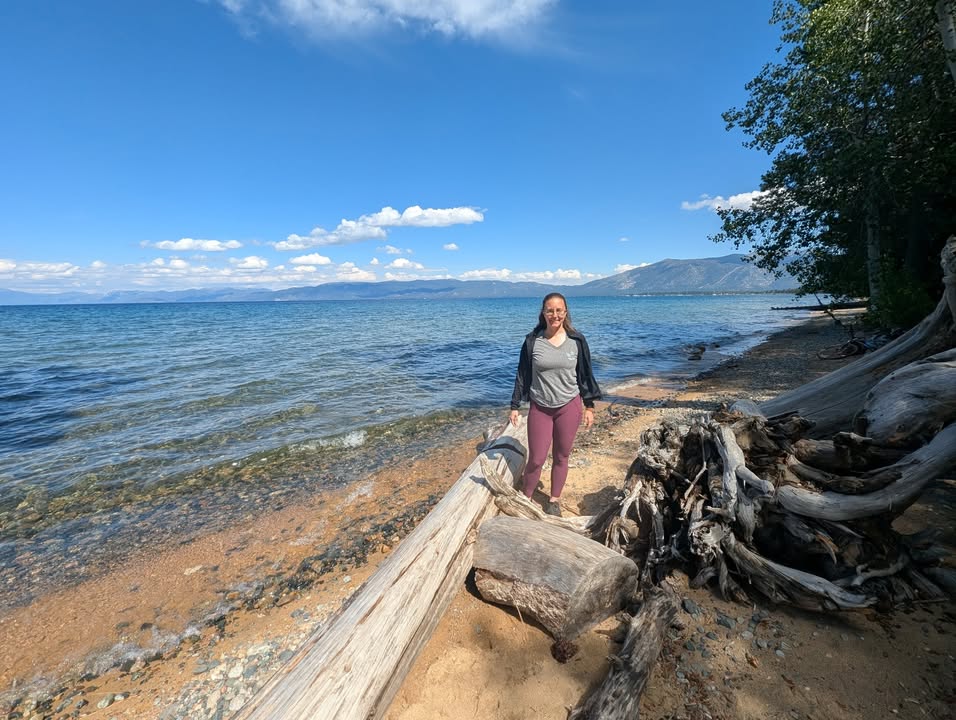 Along Kiva Beach Trail