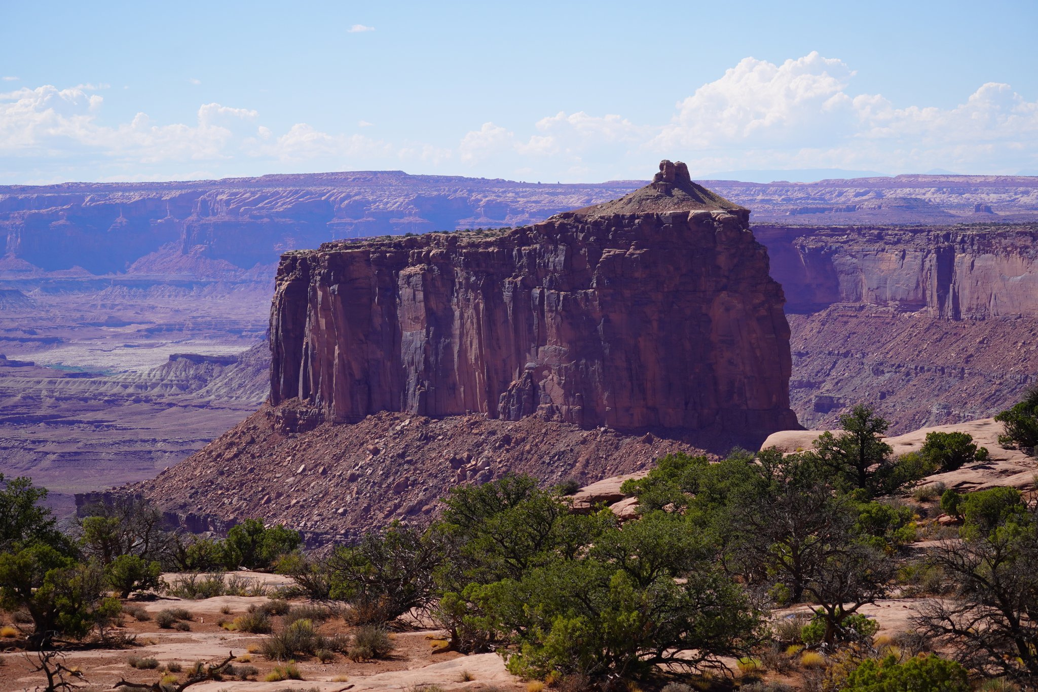 Along Upheaval Dome Road