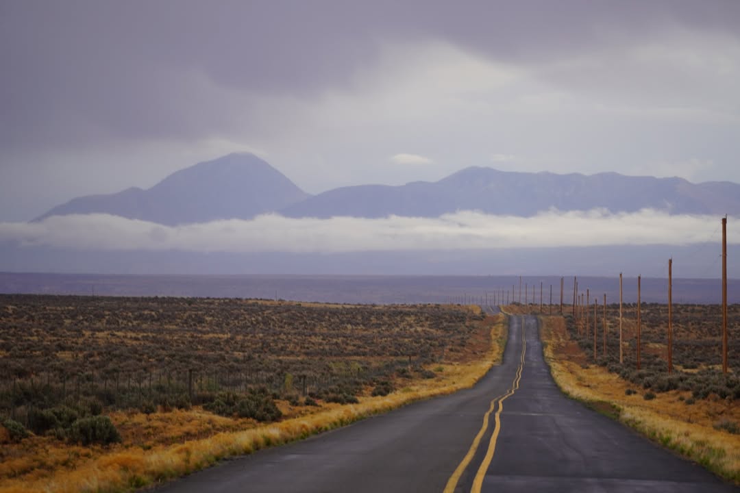 Road towards Mesa Verde