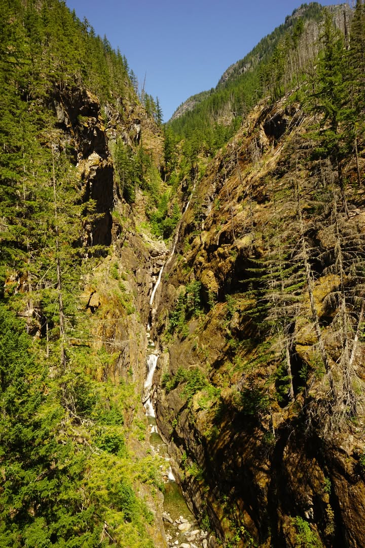 Colonial Creek Falls