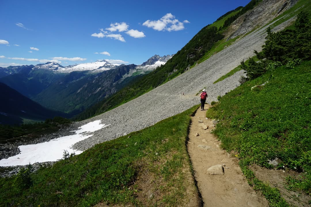 Return to Trailhead on Cascade Pass Trail