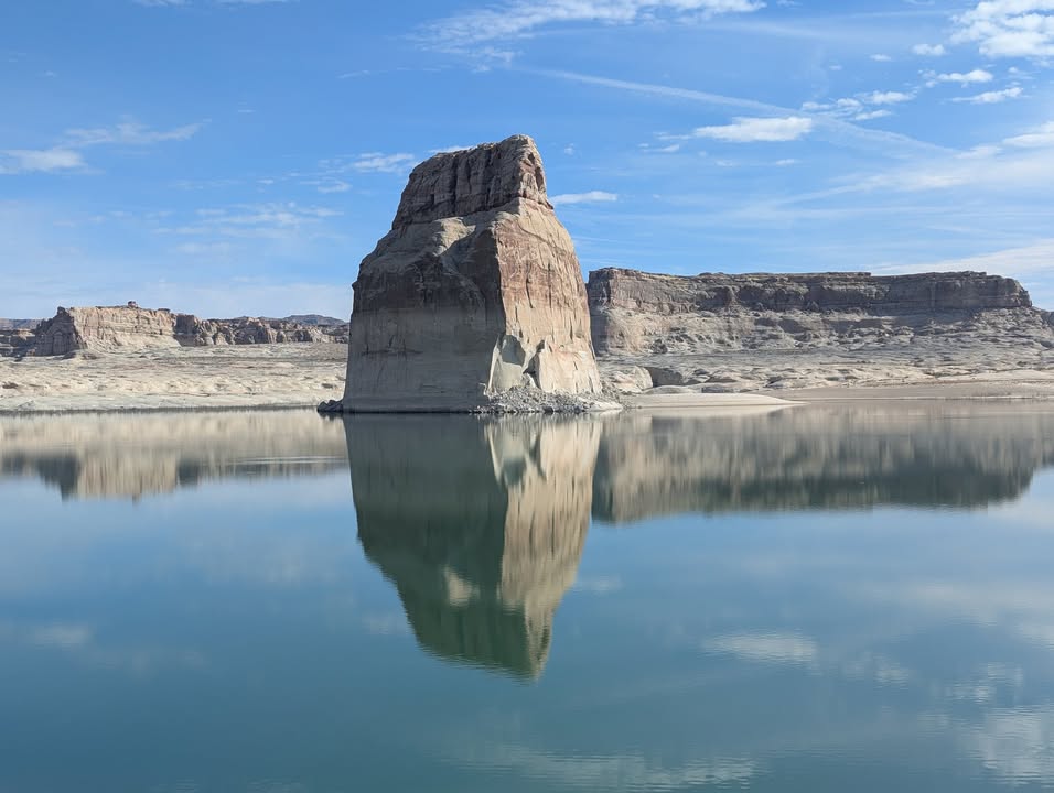 Lone Rock Beach campsite