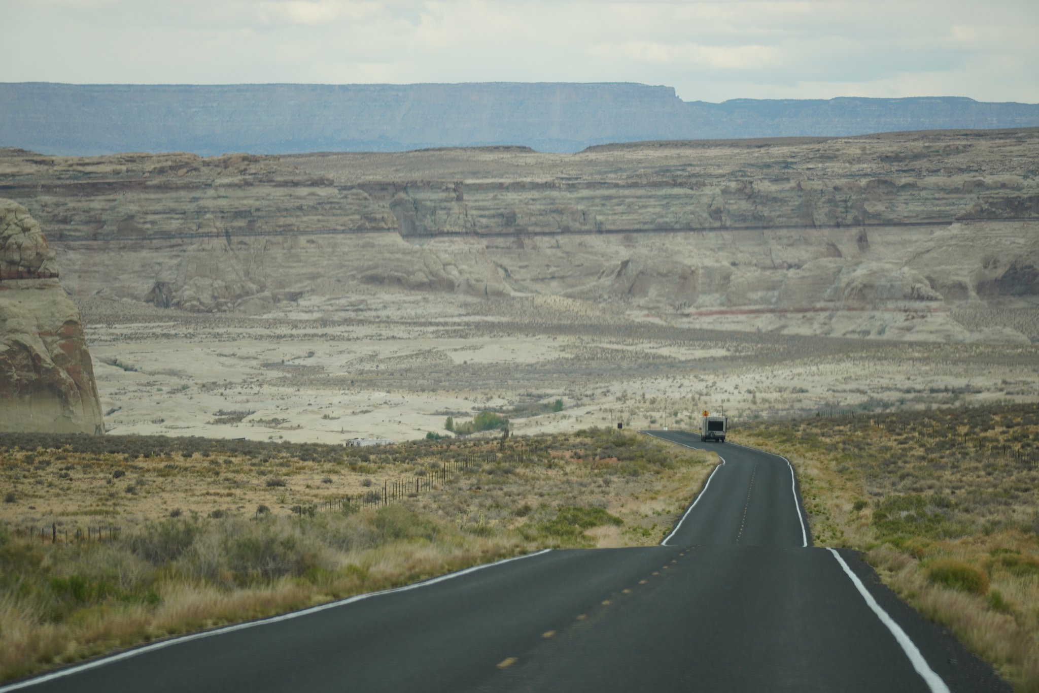 Road to Lone Rock Beach