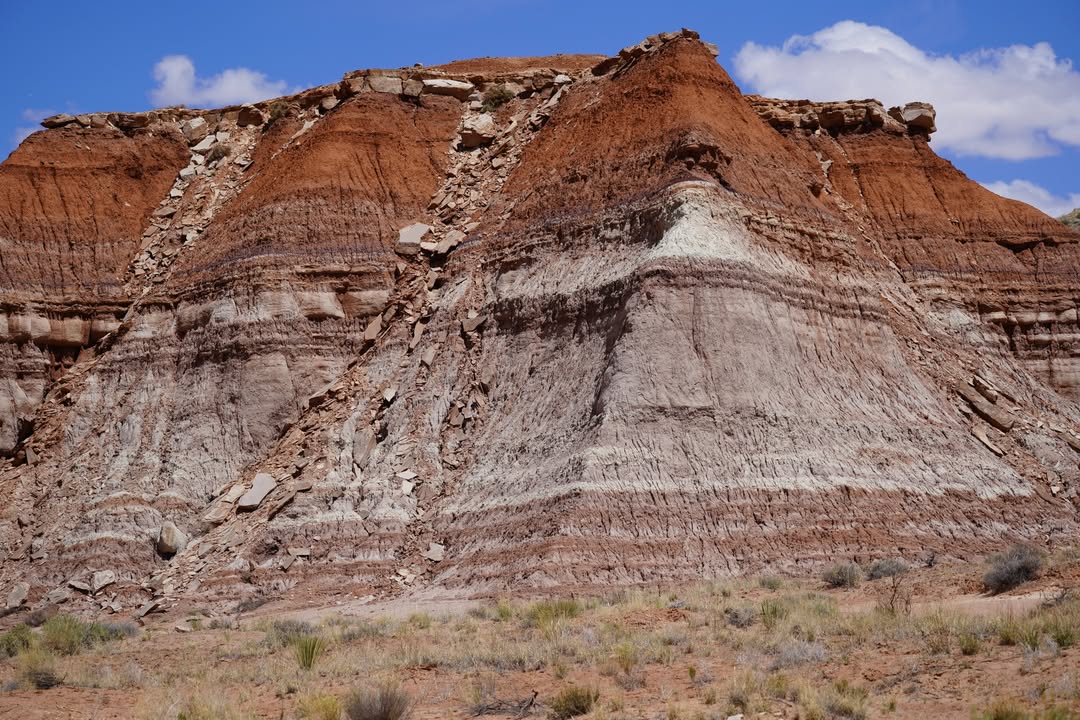 Views on Toadstool Hoodoo Trail