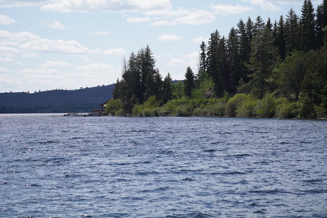 Kayaking at Fremont Lake