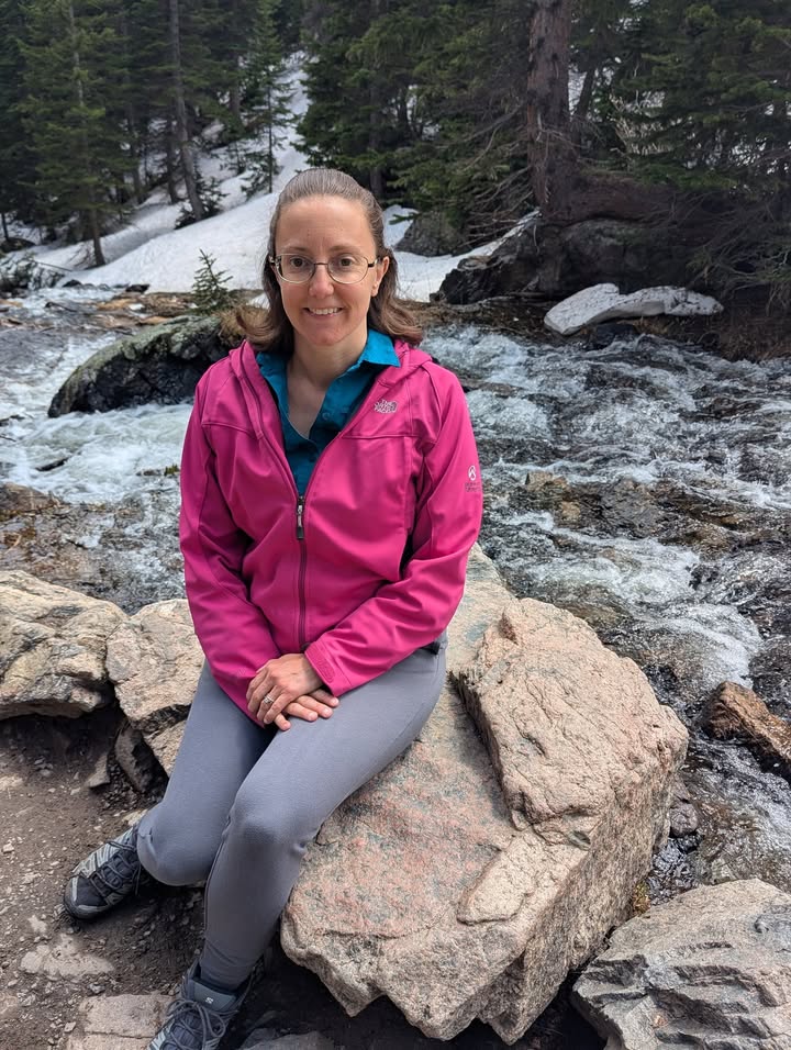 Before the Lake Haiyaha trail