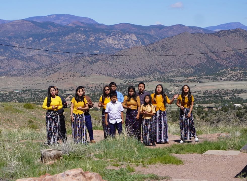 Singers Outside Royal Gorge Bridge