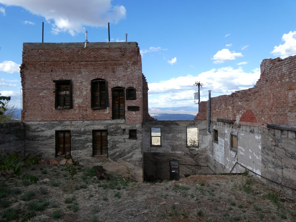 Abandoned Building in Jerome