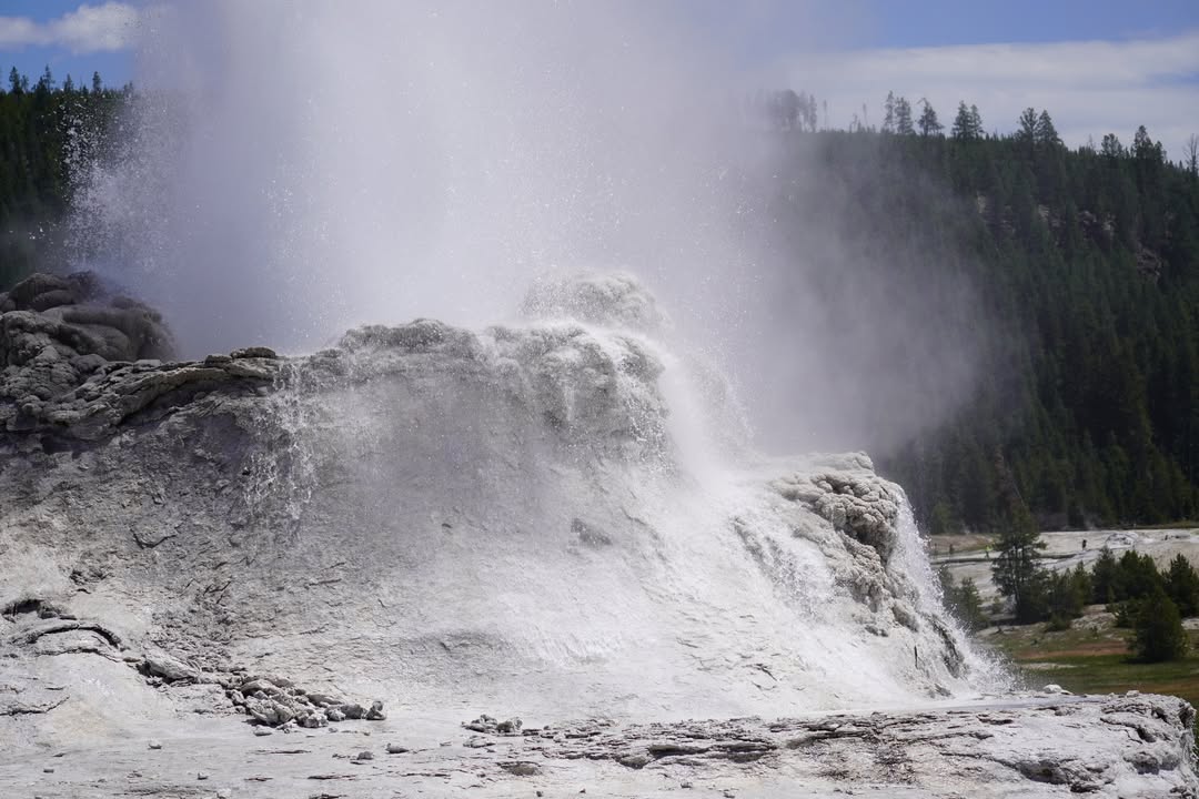 Castle Geyser