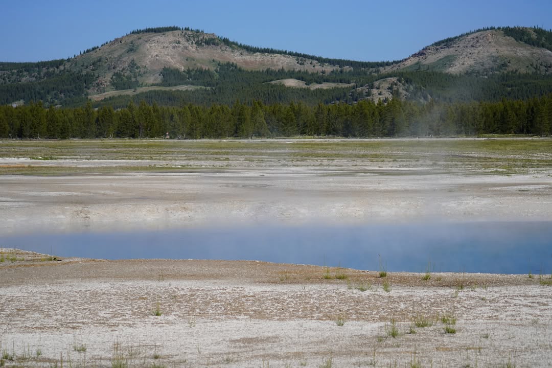 Midway Geyser Basin