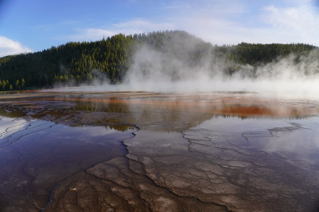 Midway Geyser Basin