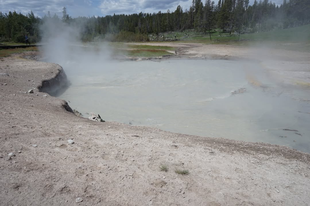 Mud Volcano Area