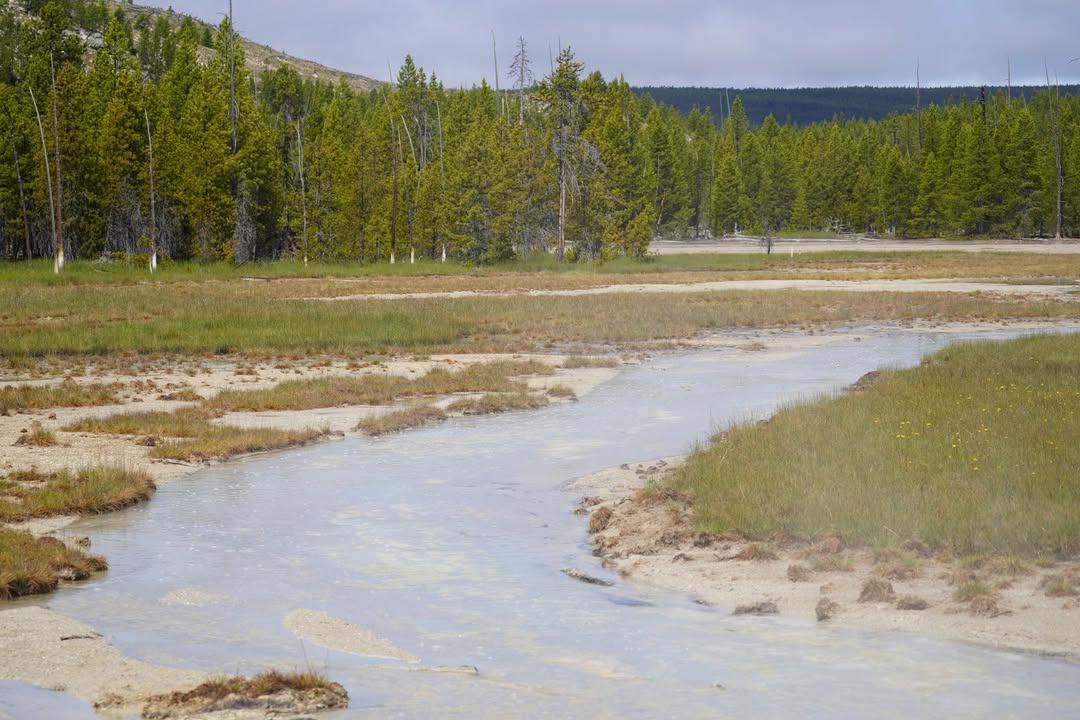 Porcelain Basin Trail
