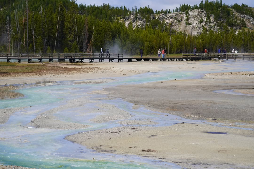 Porcelain Basin Trail